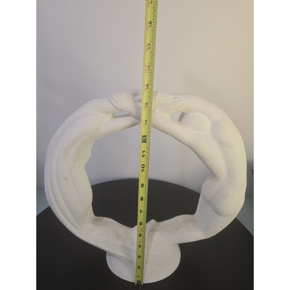 Royal Haeger Circle of Love Sculpture 14.75” Ivory - Picture 3 of 5